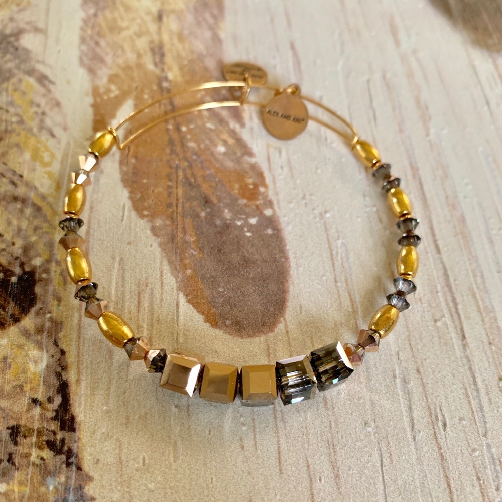 🧜🏻‍♀️ Alex & Ani Stone Bangle Bracelet